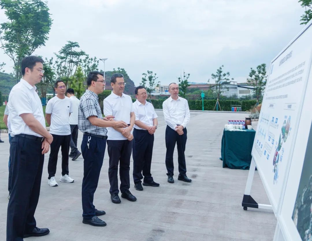 省国资委党委书记、主任冯文生赴宜宾调研国企改革深化提升行动工作并主持召开片区座谈会