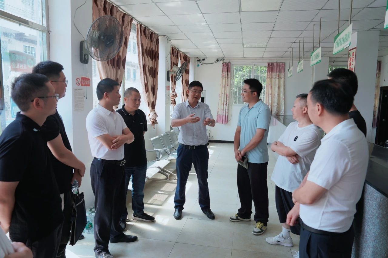 许东明赴南充市嘉陵区、巴中市通江县调研督导定点帮扶和托底性帮扶工作